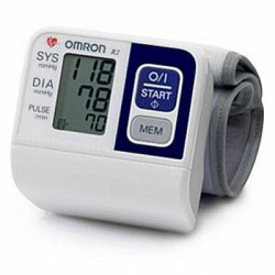 Тонометр автоматический Omron на запястье R2